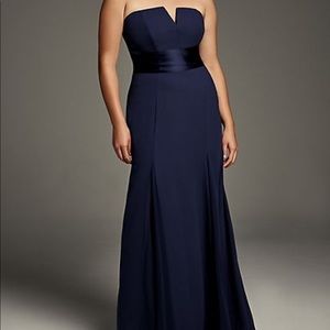 V wire ball gown by Vera Wang